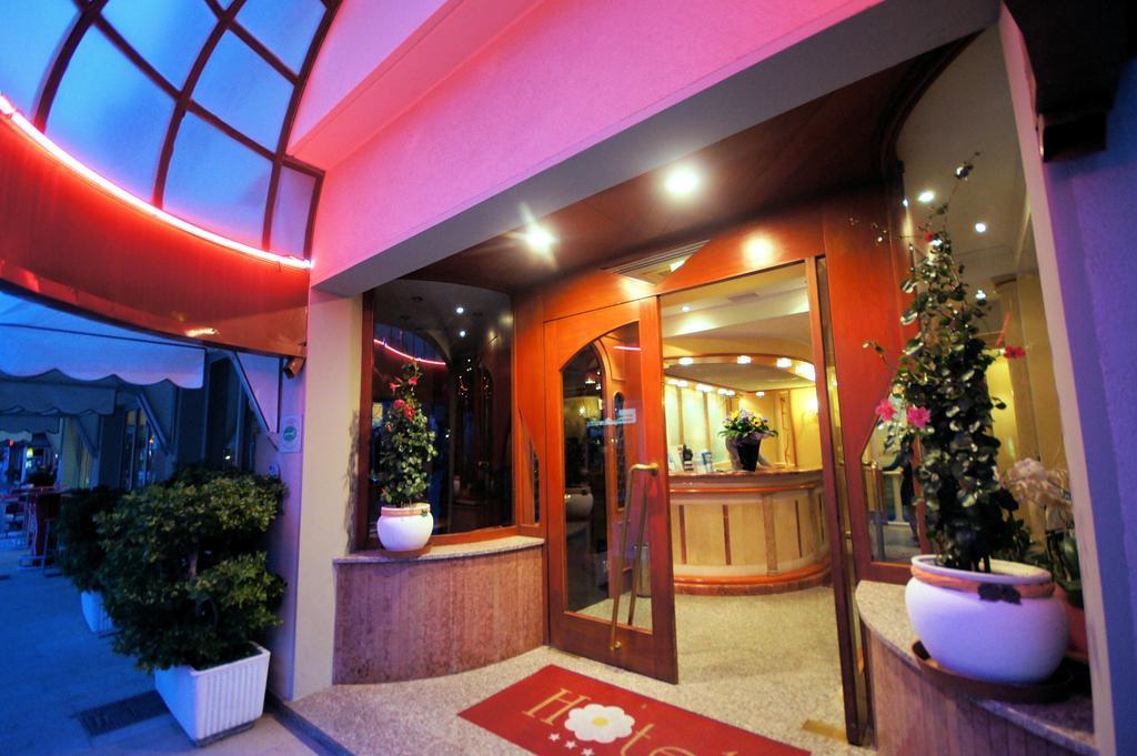 Hotel Margherita リド・ディ・イエゾロ エクステリア 写真