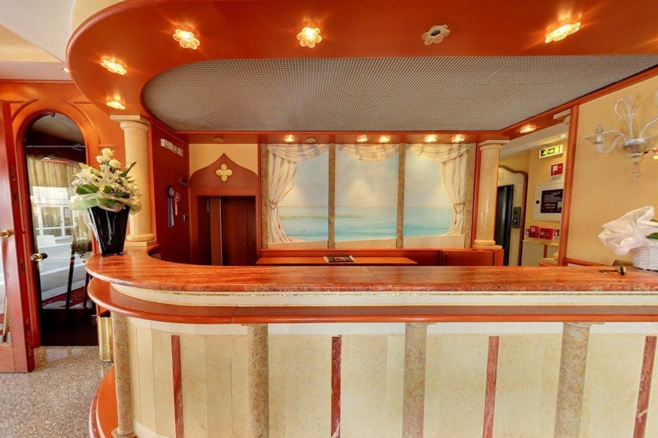 Hotel Margherita リド・ディ・イエゾロ エクステリア 写真